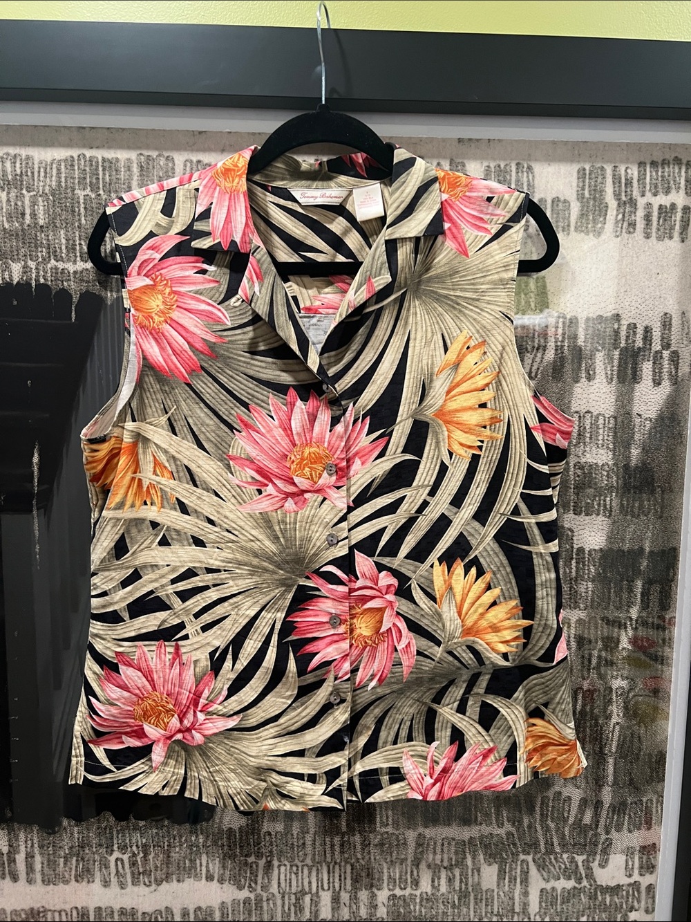 Tommy Bahama 100% silk sleeveless Hawaiian shirt M (6/8)